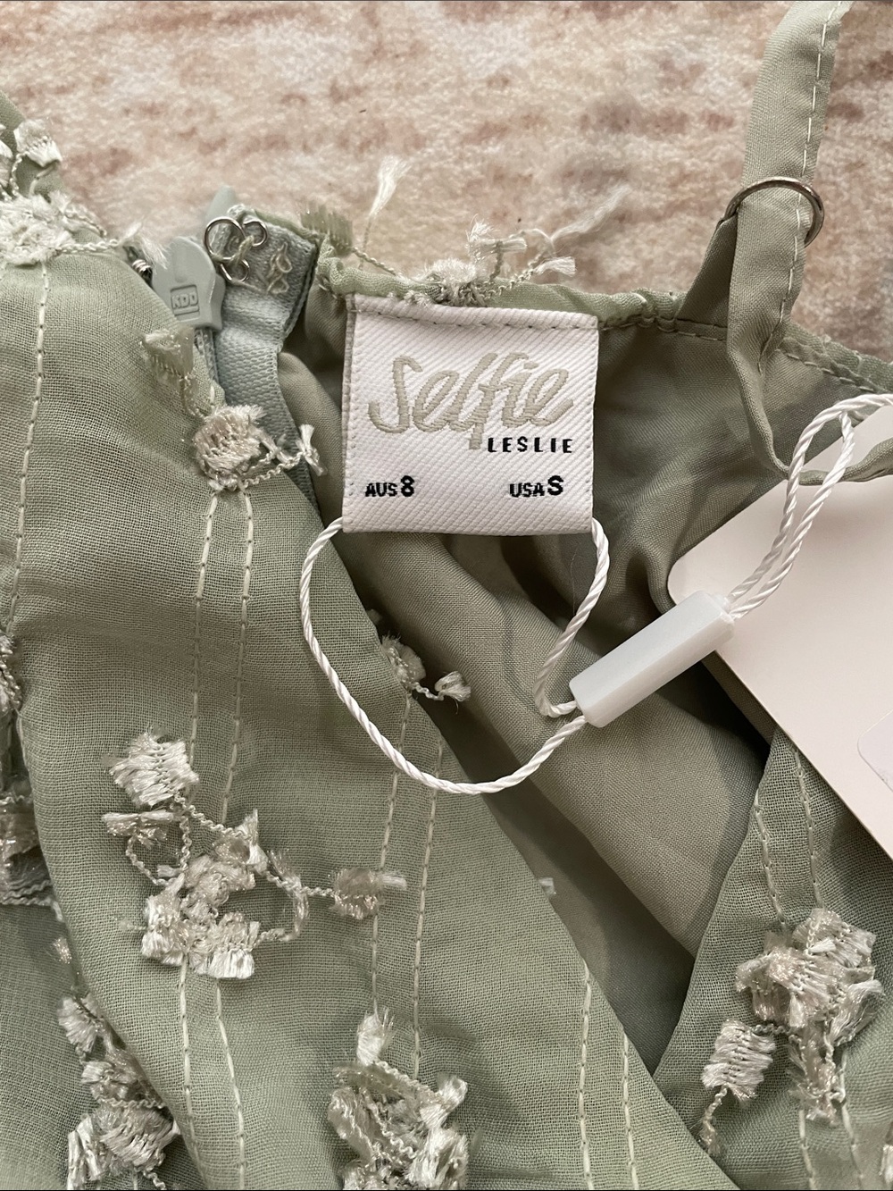 Selfie Leslie Sheri Embellished Chiffon Dress Olive Size Small - Picture 4 of 9